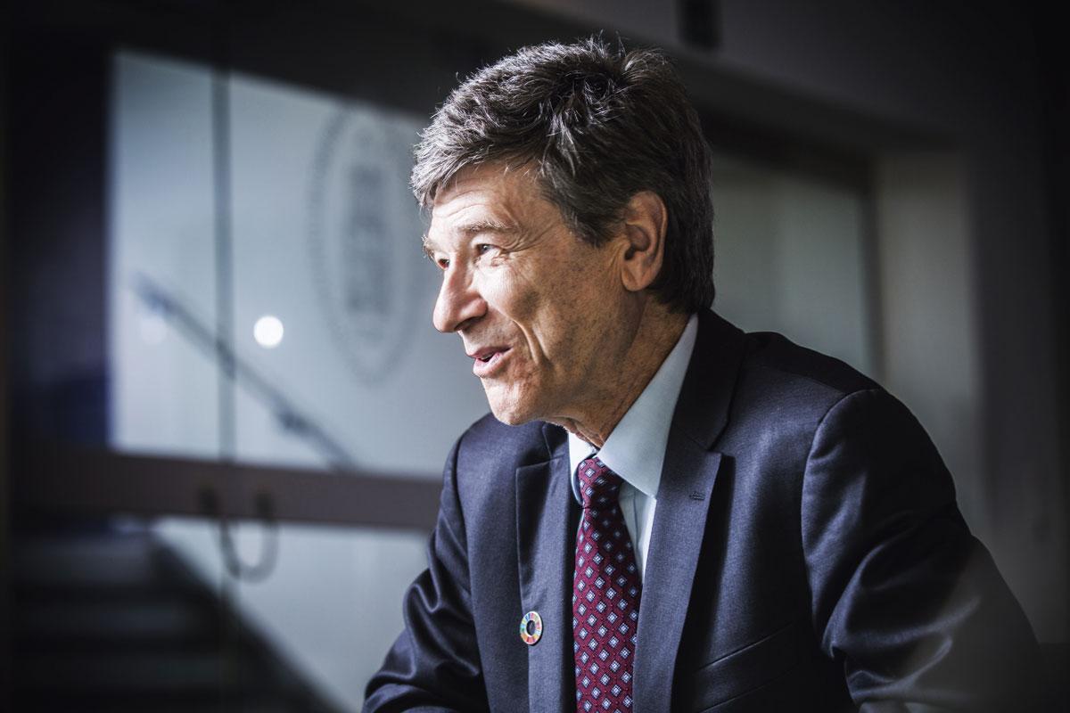 VN-adviseur Jeffrey Sachs: 'De oliebedrijven moeten sluiten'