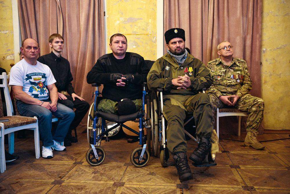 Oorlogsveteranen Omdat de Russische rebellen geen officiële organisatie vormen, worden ze door de overheid stiefmoederlijk behandeld. 'Alleen als je de juiste connecties hebt, kun je je een beenprothese veroorloven.'