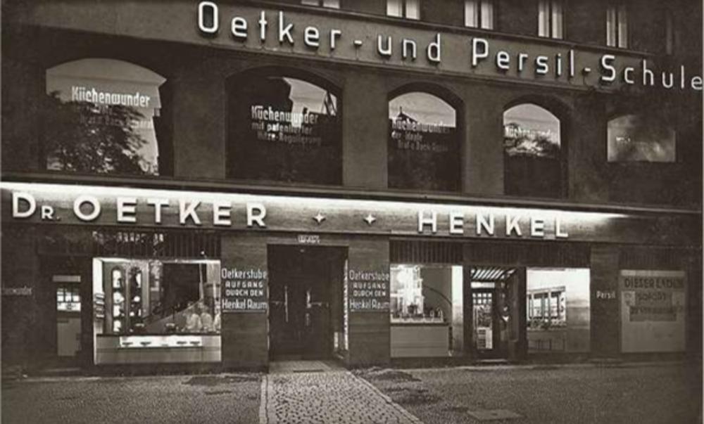 De Dr. Oetker- en Persilschool aan de Kurfürstendamm in Berlijn in de jaren dertig.