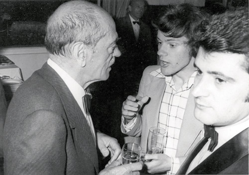 De jonge Patrick Duynslaegher met de Spaanse regisseur Luis Buñuel. 'Hij was toen al potdoof.'