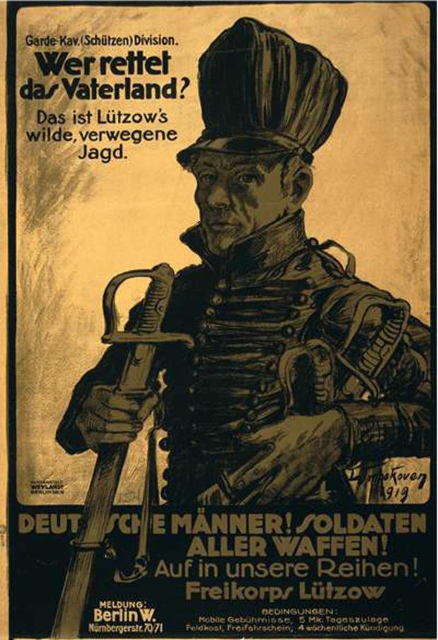 De snelle ontbinding van het Duitse leger na 11 november 1918 belet niet dat tal van oorlogsveteranen dienst nemen in de gewelddadige Freikorpsen die gebruikt worden als bewakers van de grenzen en om binnenlandse opstanden de kop in te drukken.