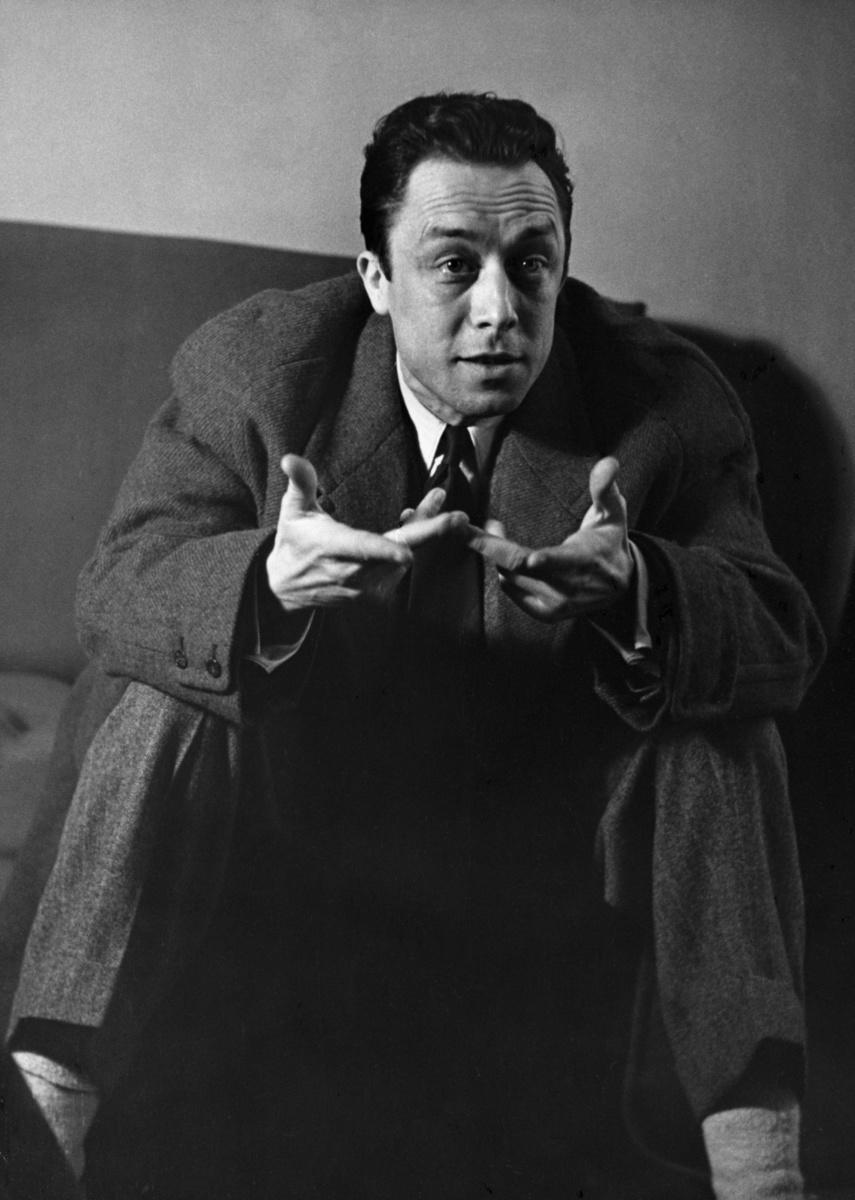 Waarom de wereld weer massaal Albert Camus leest