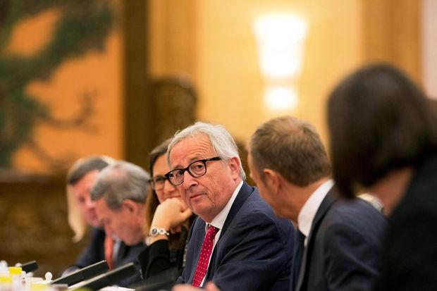 Jean-Claude Juncker, voorzitter van de Europese Commissie tijdens op de top EU-China op 16 juli 2018: 'Europa wil meer investeren in China op basis van een gelijk speelveld.'