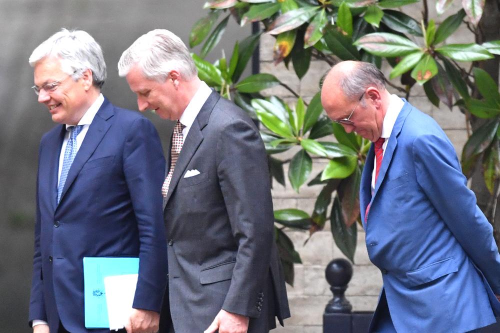 Informateurs Didier Reynders (MR) en Johan Vande Lanotte (SP.A) bij koning Filip op 6 juni 2019.