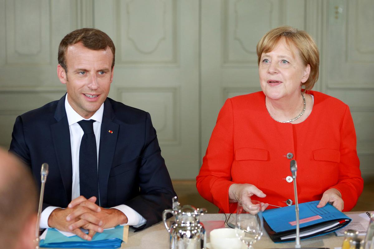 Emmanuel Macron en Angela Merkel in Meseberg in 2018.
