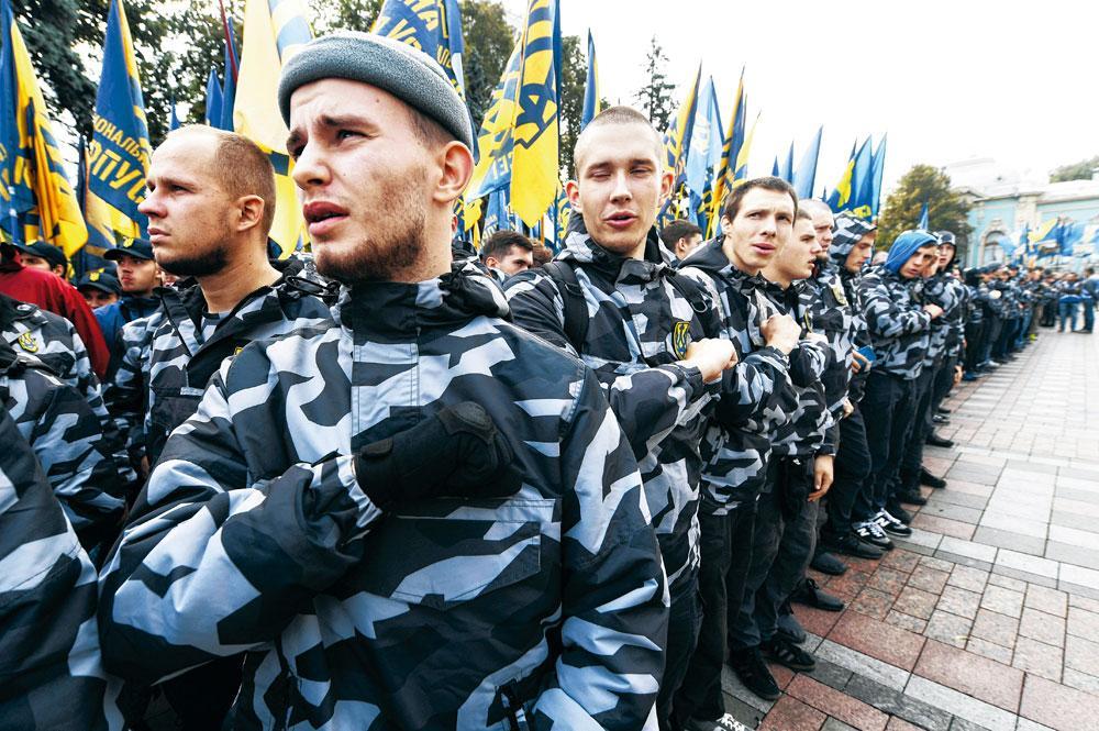 Leden van extreemrechtse Oekraïense partijen protesteren in Kiev, oktober 2018
