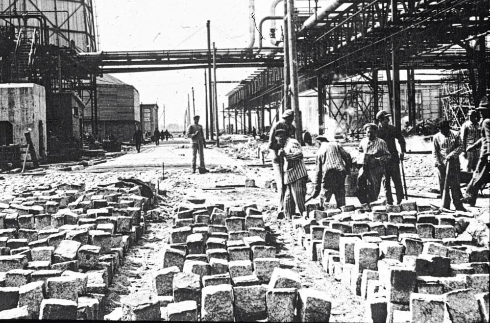 Joodse slavenarbeiders bouwden onder meer voor IG Farben.