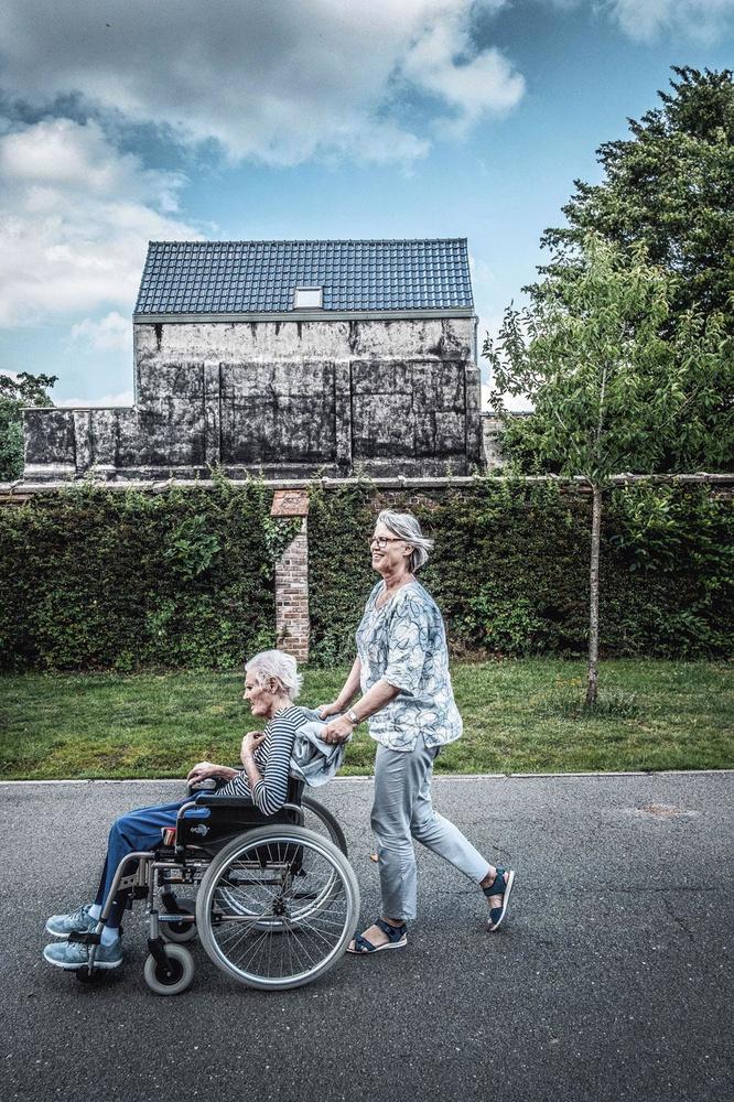 Euthanasie bij dementie: 'Ik had mama beloofd dat ze mocht sterven. En nu zit ze hier'