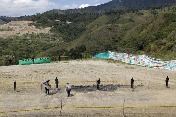 'La Escombrera', een vuilnisbelt in Medellin en een massagraf voor slachtoffers van de burgeroorlog