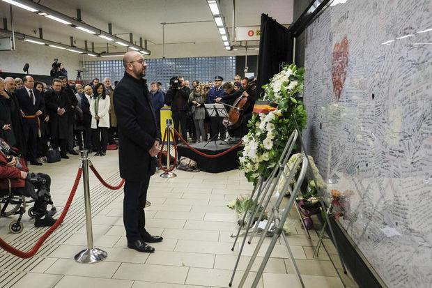 Brussels Airport en metrostation Maalbeek herdenken aanslagen