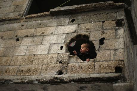 Geld voor herstel Gaza is op: 'slapen naast het puin, sterven aan onderkoeling'