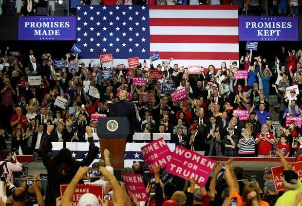 Een recente Trump-rally in Louisville, Kentucky. Ook de Trump-stemmers die Knack.be sprak in Florida zijn opgetogen dat hun president zich aan zijn campagnebeloftes houdt. 