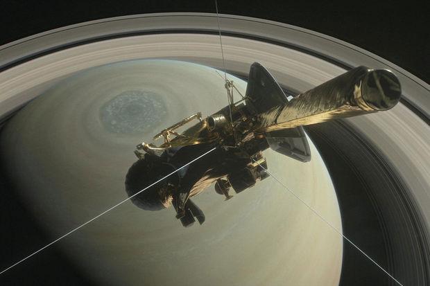Nasa zegt ruimtesonde Cassini na 20 jaar vaarwel