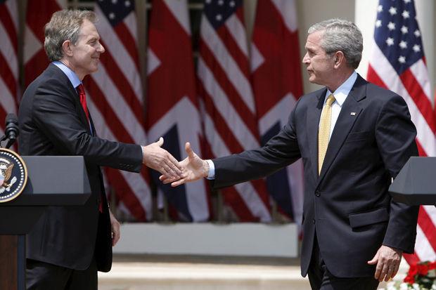 Tony Blair en George W. Bush, respectievelijk ex-premier van het VK en ex-president van de VS