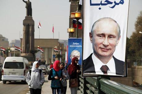 Russische president Vladimir Poetin op bezoek in Egypte 
