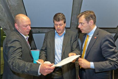 Hans Bonte (SP.A), Bart Somers (Open VLD) en Bart De Wever (N-VA)