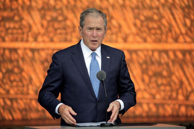 George W. Bush, minder populair bij evangelische christenen dan Donald Trump