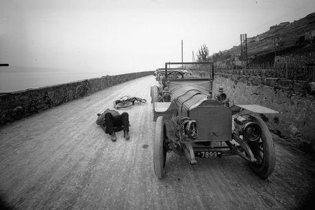 Auto-ongeval, Rivaz, mei 1913 (Rodolphe A. Reiss)