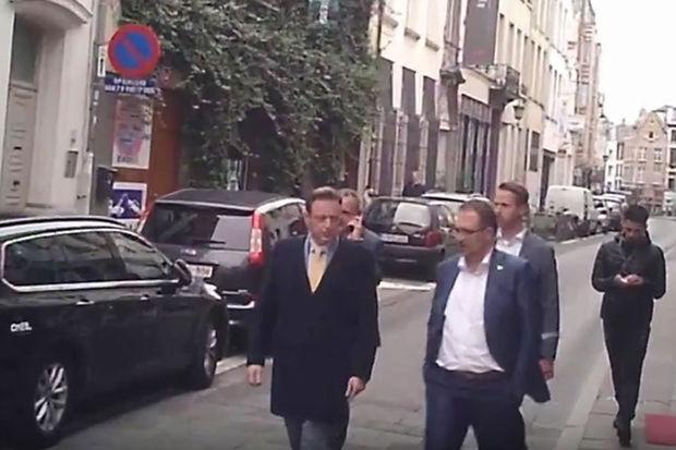 Op 20 oktober komt Antwerps burgemeester aan op het feestje van een lobbyist van Land Invest Group