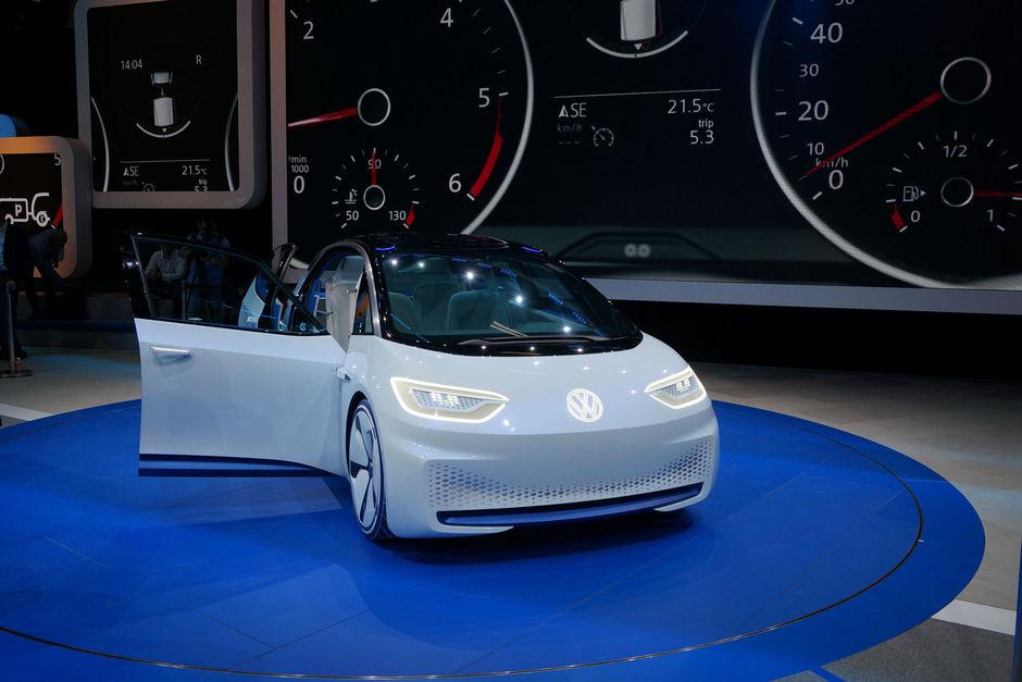 Elektrisch aangedreven Volkswagen op Autosalon van Parijs