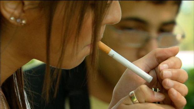 'Neutraal sigarettenpakje ontmoedigt jongeren om met roken te beginnen'