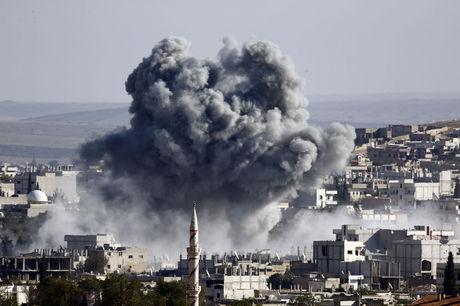 Luchtaanvallen op Kobane.