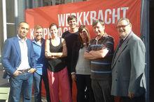 Patrick De Smedt (2e van rechts) op de foto met onder andere SP.A-voorzitter Bruno Tobback (L) en Oost-Vlaams voorzitter Freya Van den Bossche (M).