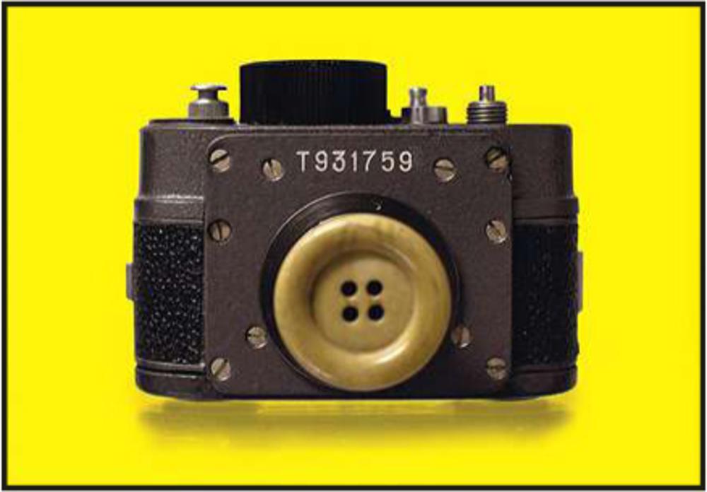 Perfect gecamoufleerd: knoopcamera van de Stasi.