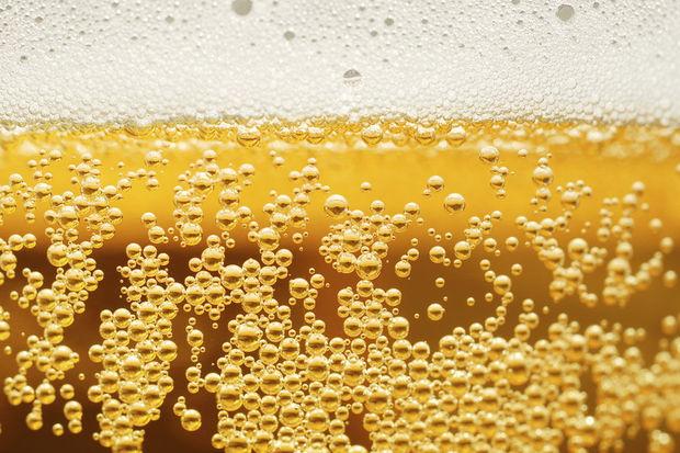 Hoe gezond is bier? 'Bij het eten kun je net zo goed een pintje drinken'