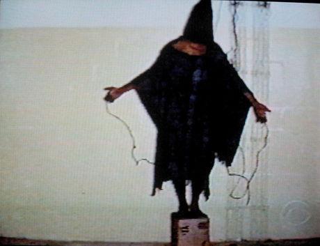 De Abu Ghraib-gevangenis in Bagdad werd berucht toen in 2004 foto's lekten over de mensonterende behandeling van Iraakse gevangenen door leden van het Amerikaanse leger.