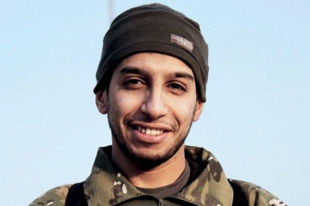 Abdelhamid Abaaoud, in een niet gedateerde foto die het IS-tijdschrift Dabiq publiceerde