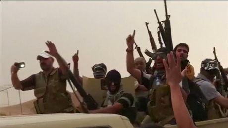 De terreurgroep ISIS heeft in Syrië en Irak een kalifaat uitgeroepen. Dat is een grote islamitische staat, over de landsgrenzen heen.