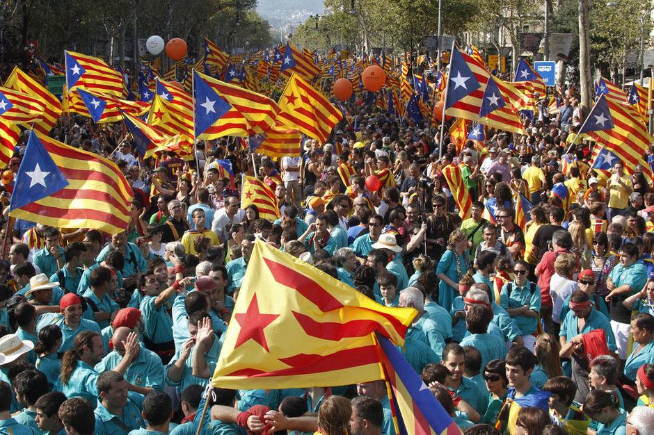 Tijdens de onafhankelijkheidsbetoging op 11 september 2012 daagden ongeveer anderhalf miljoen Catalanen op