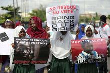 In Nigeria voerden moeders actie als smeekbede om hulp bij hun zoektocht naar de ontvoerde schoolmeisjes.