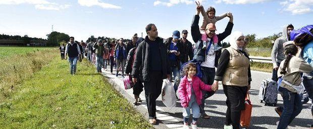 Een groep Syrische vluchtelingen, op weg naar Zweden