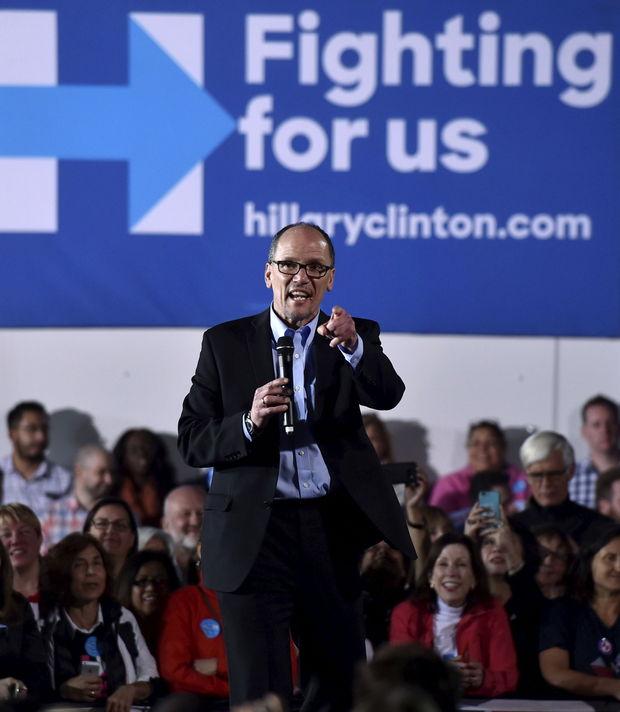 U.S. Labor Secretary Tom Perez speaks in support of U.S. Democratic presidential candidate Hillary Clinton at a campaign rally at the Laborers International Union hall in Las Vegas, Nevada February 18, 2016. REUTERS/David Becker - RTX27MV5