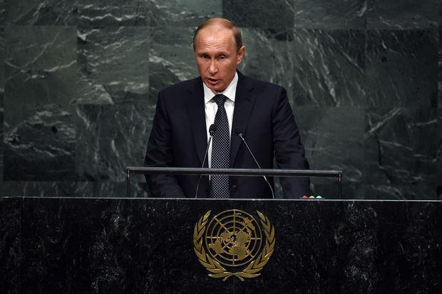 Obama en Poetin bekritiseren elkaar over aanpak in Syrië in VN-speech (video)