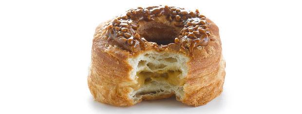 De Boule de New York is een kruising tussen een croissant en een opgevulde donut.