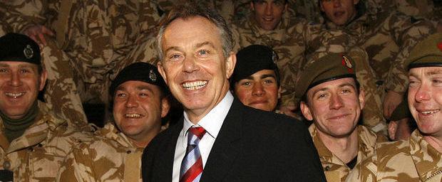 Toenmalig Brits premier Tony Blair in 2006 in Irak