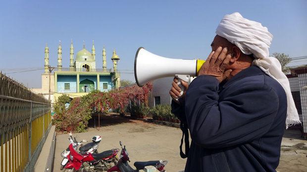 Moslims in het verre Westen van Turpan: nog niet bedreigd maar wel in het oog gehouden.