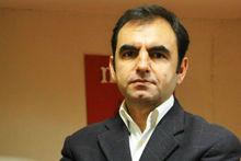 Ercüment Akdeniz, voormalige hoofdredacteur Hayat TV, nu actief bij de collega's van de krant Evrensel.
