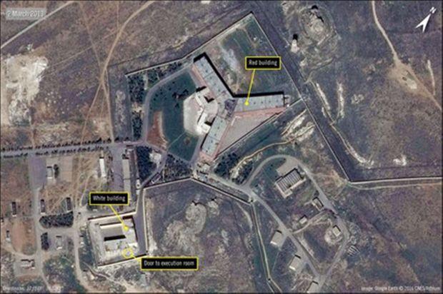 Saydnaya gevangenis met linksonder de executieplaats