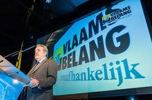 Gerolf Annemans van het Vlaams Belang: in de staart van de peilingen, maar de derde rijkste partij van het land.