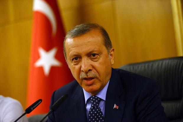De Turkse president Tayyip Erdogan spreekt tijdens de poging tot een staatsgreep in zijn land.