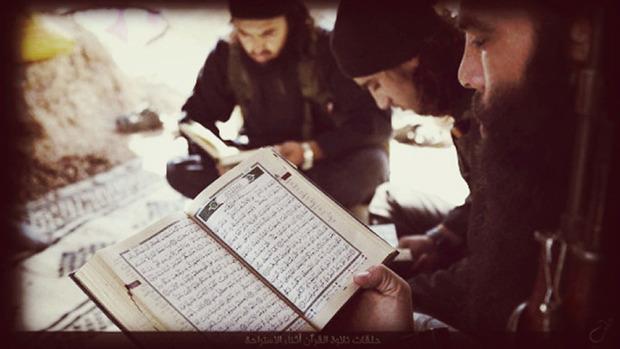 Vandaag gebruikt zowat elke jihadgroep a-capellaliederen met Koranverzen op de achtergrond van hun videoboodschappen. 