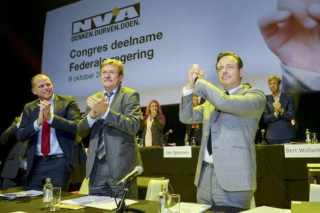 Theo Francken, Johan Van Overtveldt en Bart De Wever (N-VA)