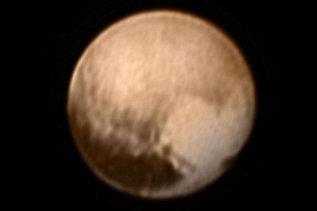 Op 7 juli stuurde New Horizons dit beeld door op 8 miljoen kilometer afstand.