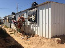 Gaza: containers bij Khuza'a