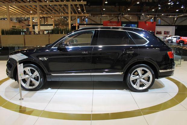 Attraction du Salon de l'auto: la Bentley Bentayga