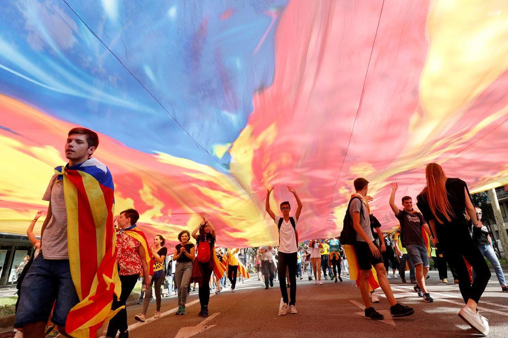 Manifestation monstre des indépendantistes catalans